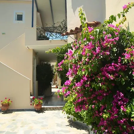 아파트 Anesis Village And