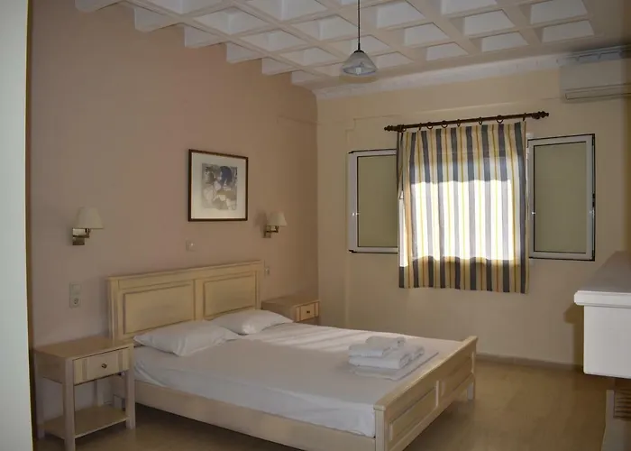 Anesis Village And * Λυγιά