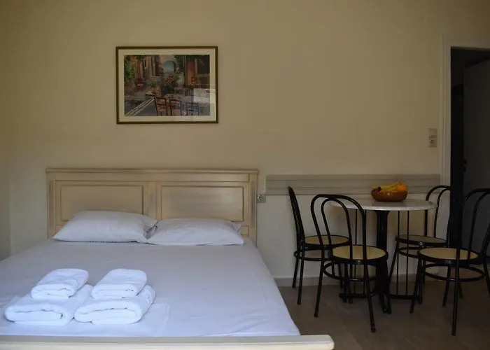 Anesis Village And Apartman *