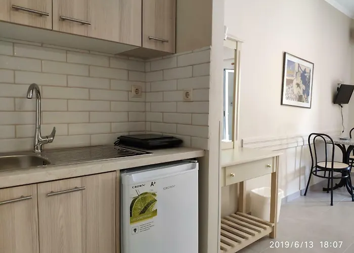 Anesis Village And * Λυγιά